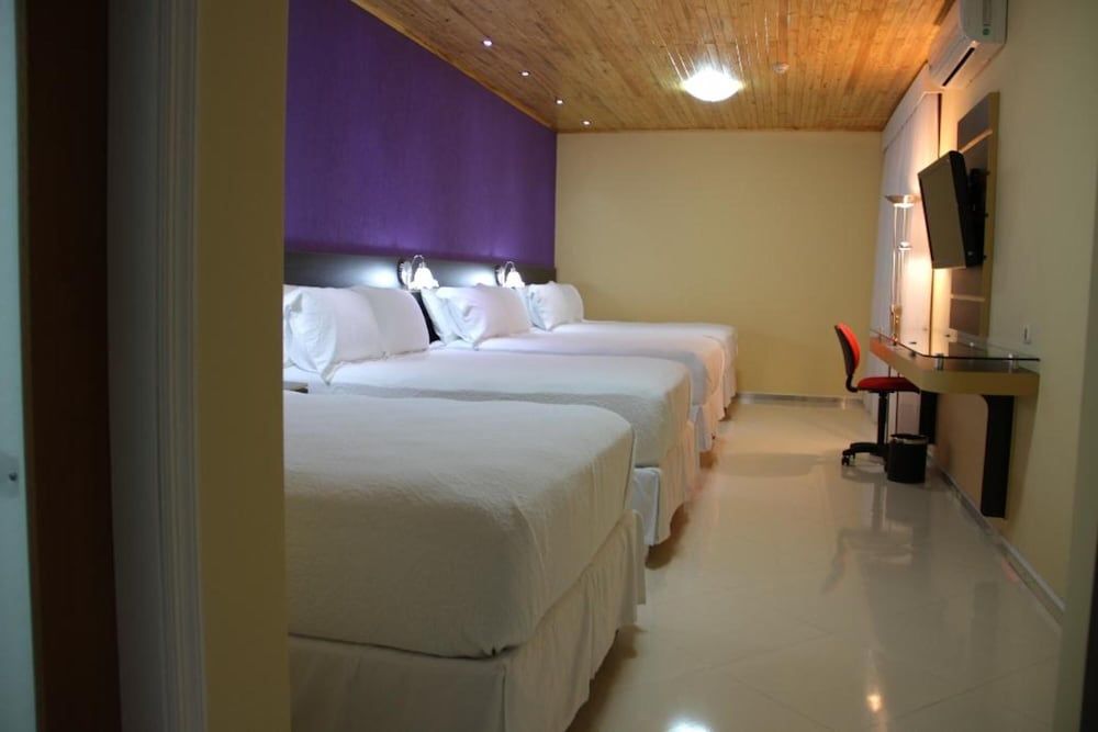 Marambaia Hotel Premium Room, Non Smoking (4 double beds ) 3