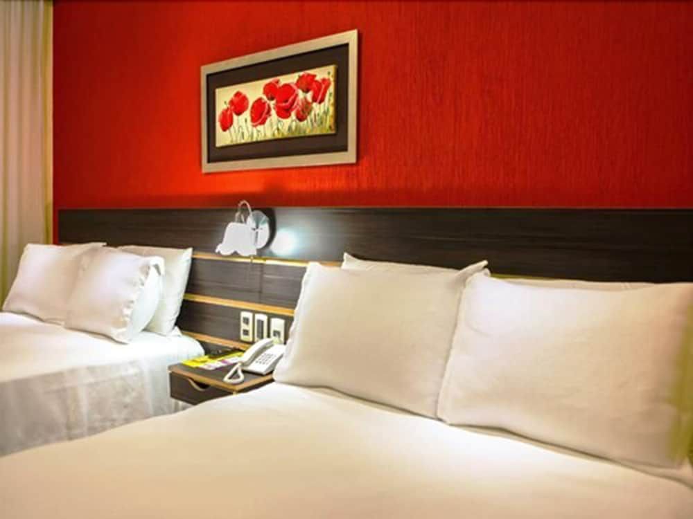 Marambaia Hotel Superior Room, 2 Double Beds, Non Smoking 9