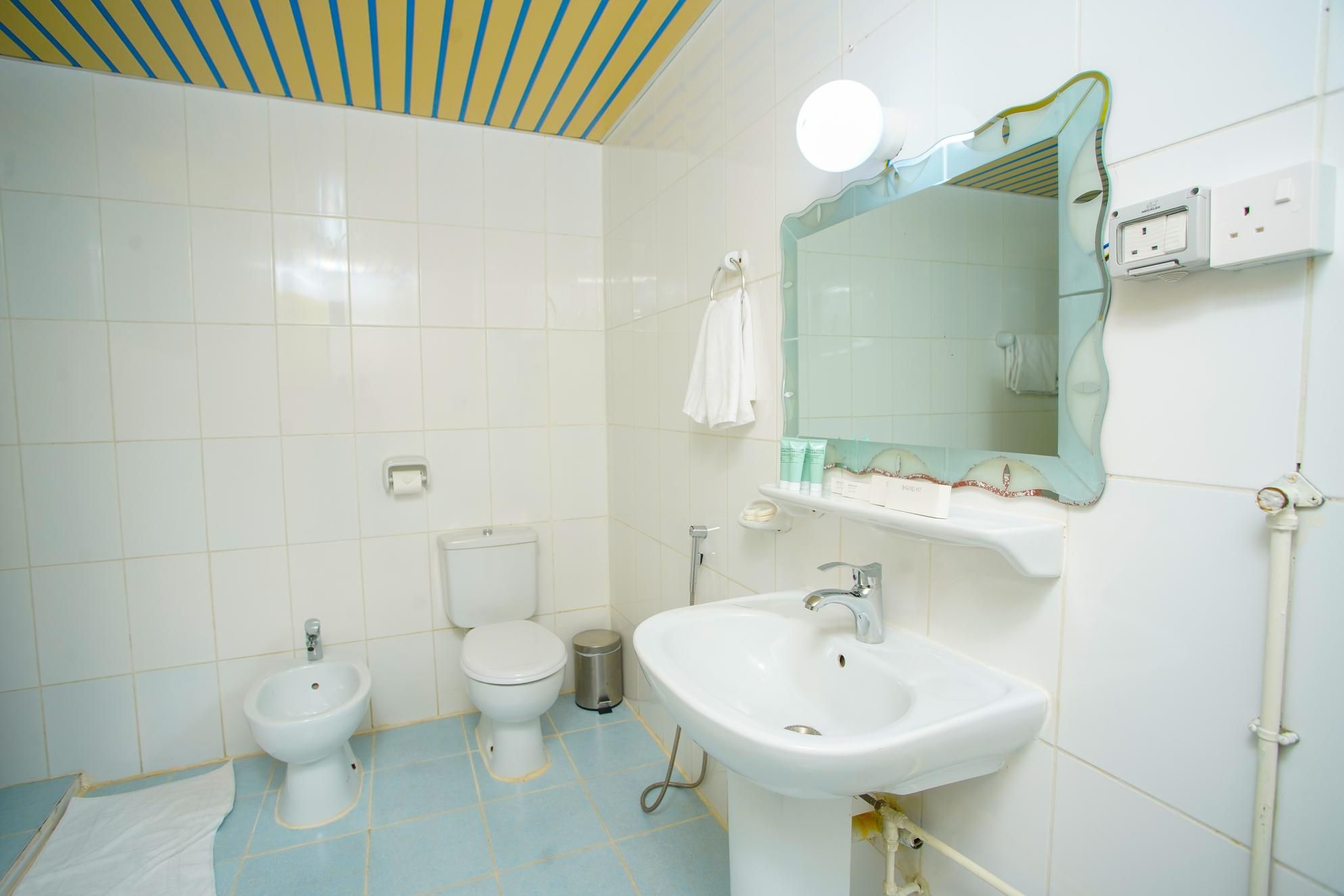 La Villa Hotel Double or Twin Room 3