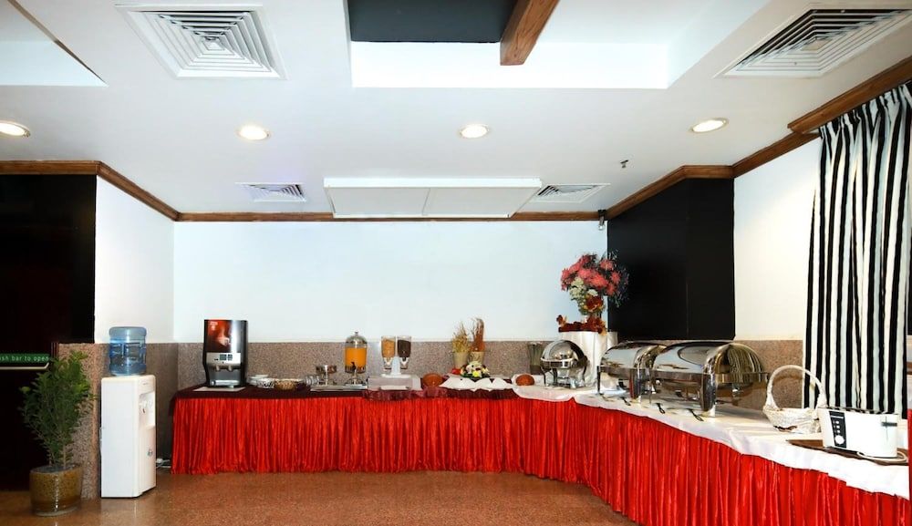 undefined Lavilla Hotel 4