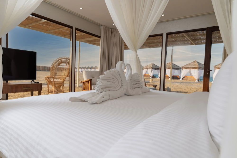 Regency Sealine Camp Al Maha Suite 3