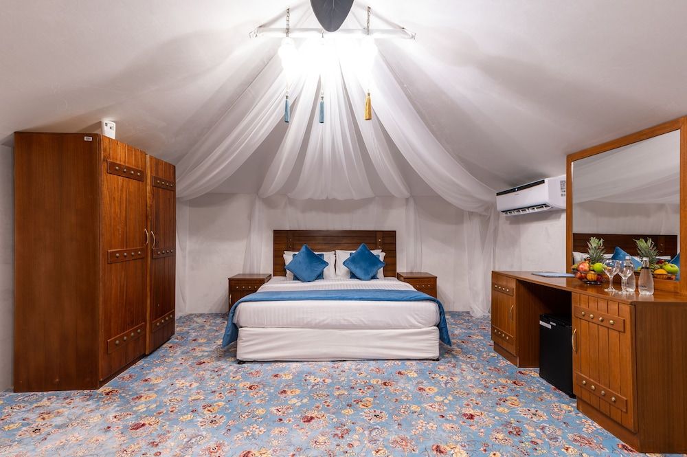 Regency Sealine Camp Family Tent 3