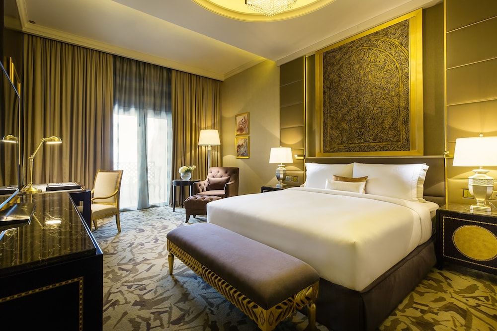 Ezdan Palace Hotel Superior Room, 1 King Bed