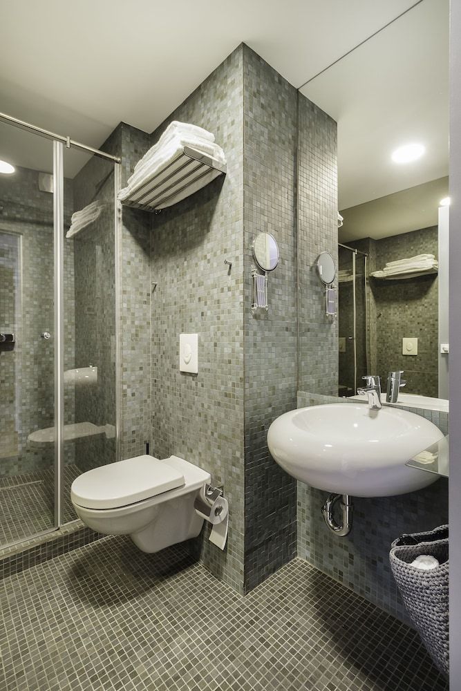 Venis Boutique Hotel Superior Double Room, 1 Queen Bed 5