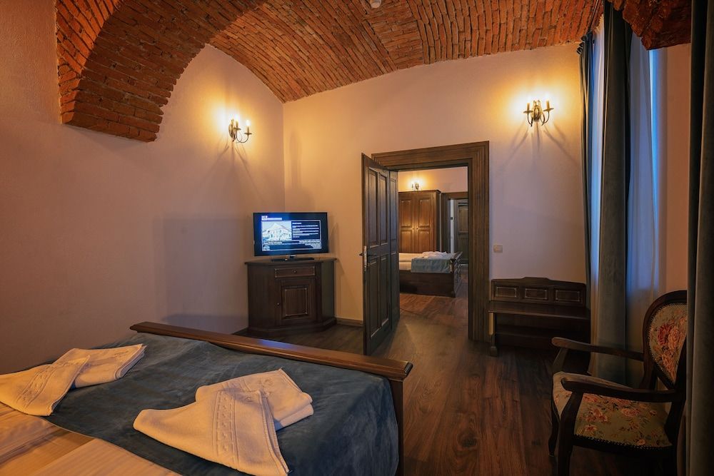 Casa Chitic Deluxe Apartment, 2 Bedrooms 17