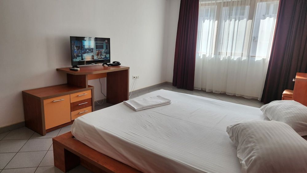 Hotel Arion Family Apartment, 1 Double Bed with Sofa bed, Non Smoking, Kitchenette 4