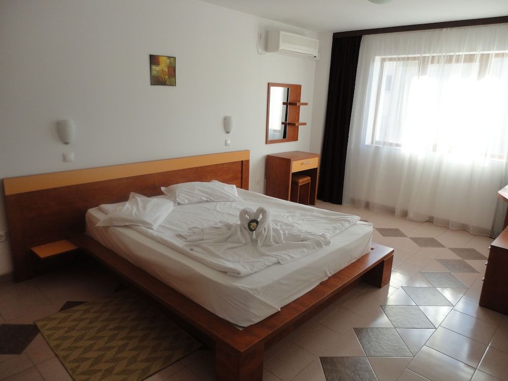 Hotel Arion Family Apartment, 1 Double Bed with Sofa bed, Non Smoking, Kitchenette 2