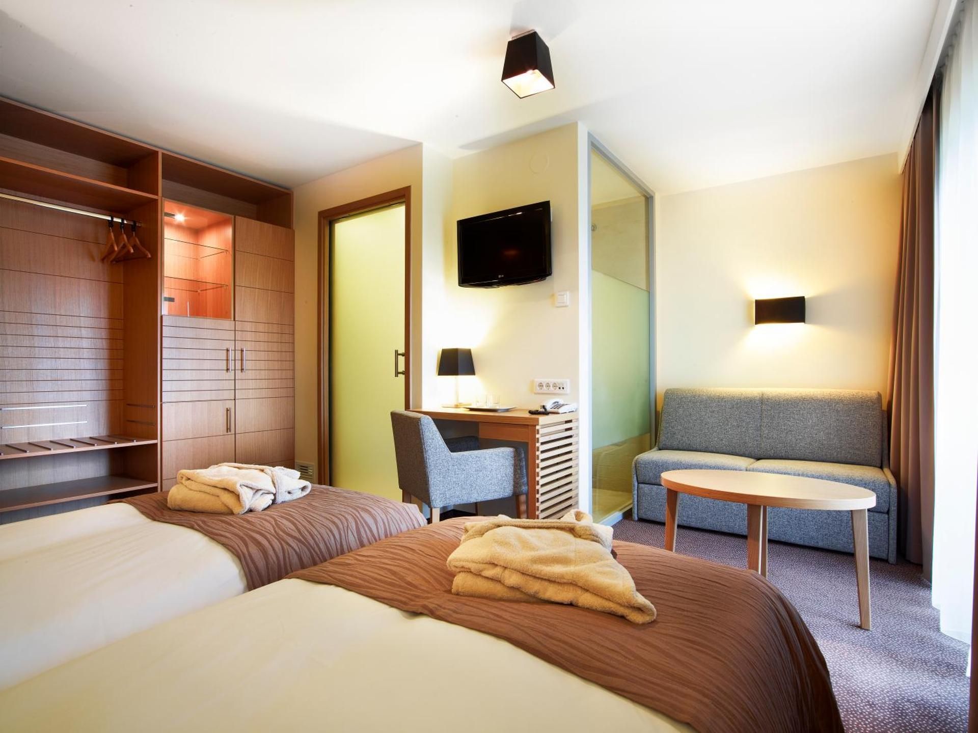Twin Room