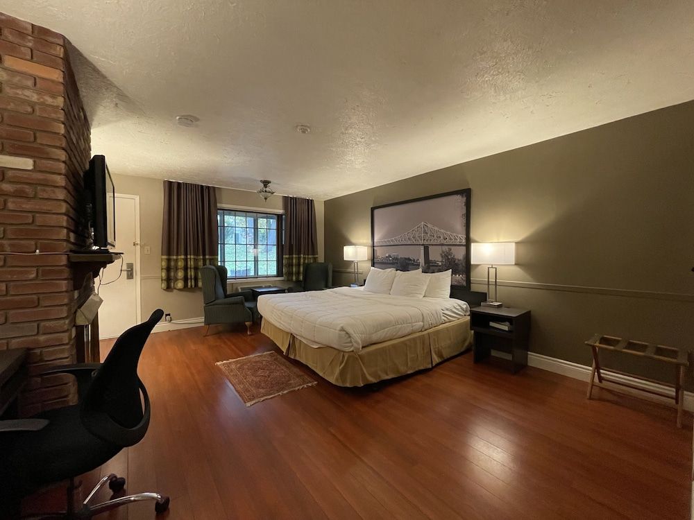 Executive Suite, 1 King Bed, Non Smoking