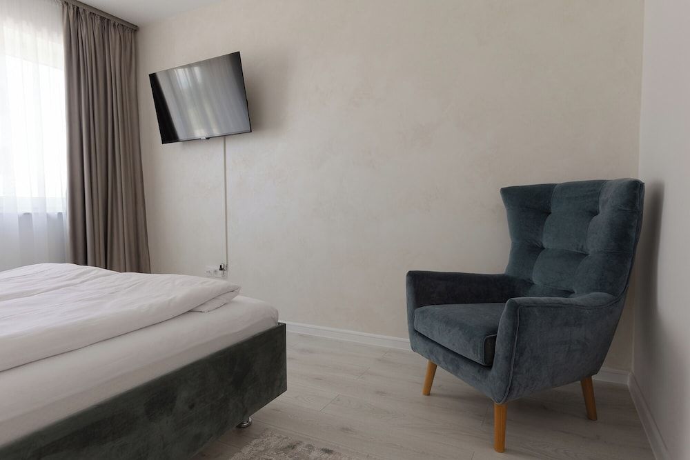 Brasov Holiday Apartments Deluxe Apartment (Emerald) 4