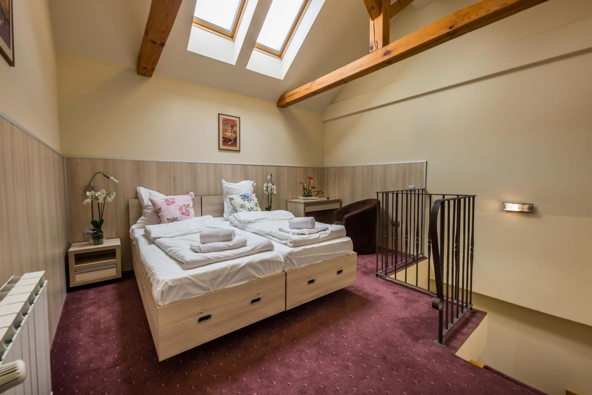 Duplex Apartment - Eden Principal