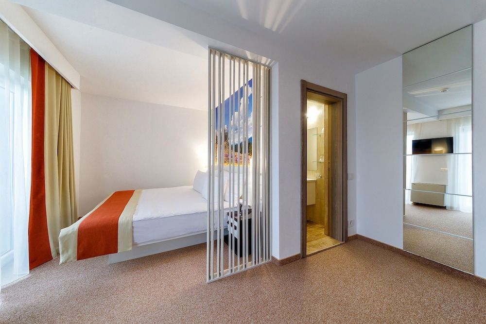 Mera Brise Double Room with City View