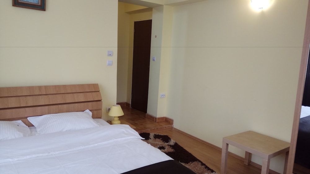 Casa Adina Double Room, Mountain View 5