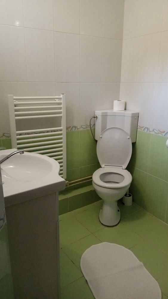 Casa Adina Family Room, Mountain View 4