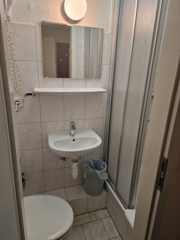 undefined Hotel Am Stuttgarter Eck 9