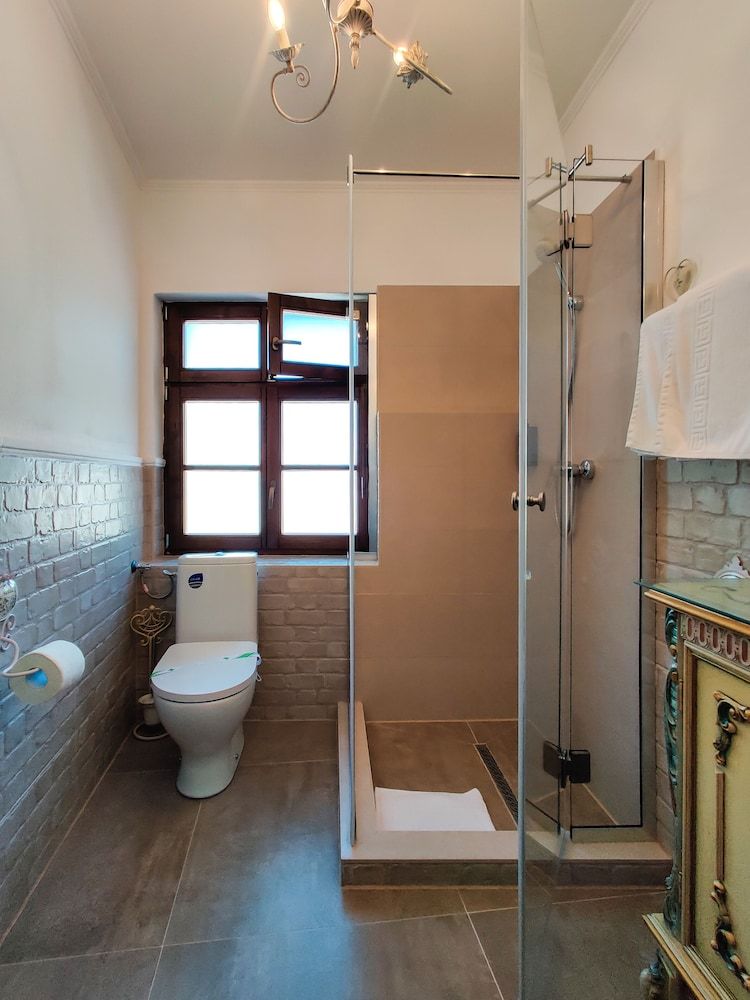 La Teo Pensiune si Pivnita Superior Double Room, City View, Annex Building 5