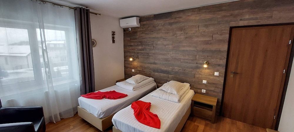 Riunione Twin Room 3