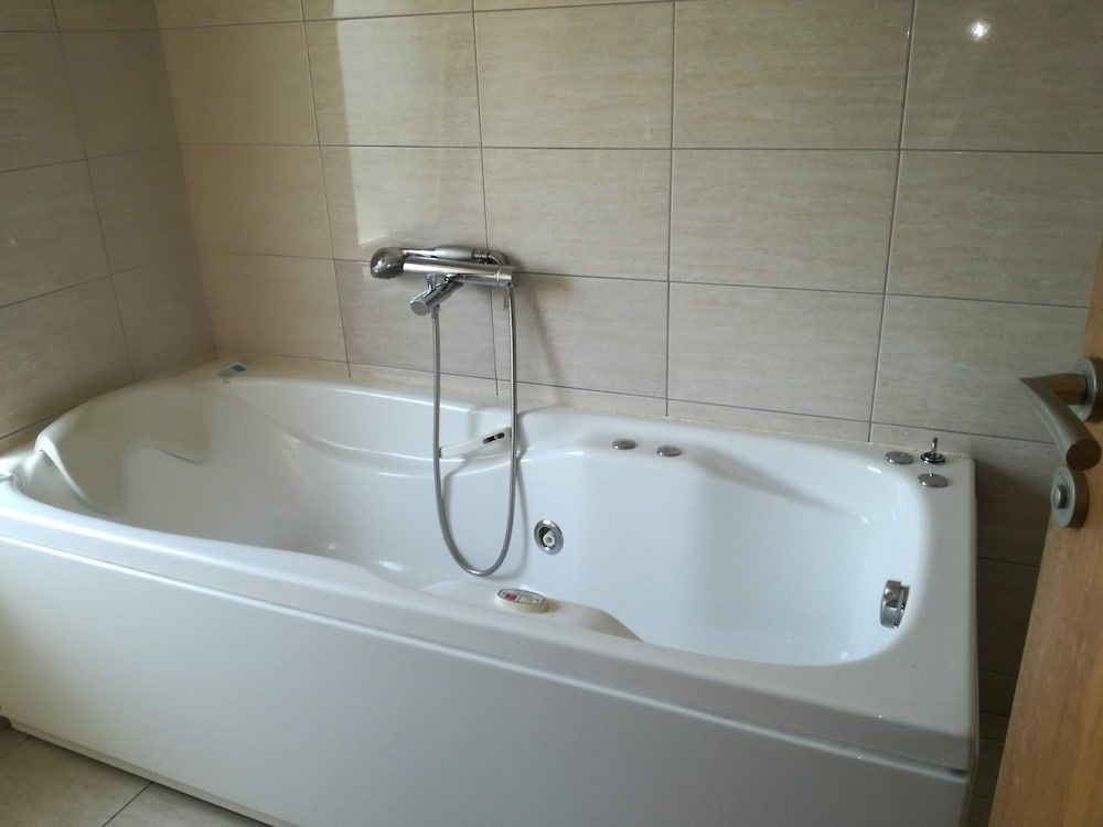 Green Set Basic Room 18