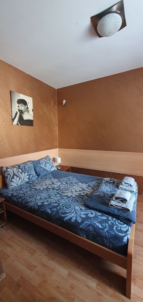 Green Set Basic Room 5