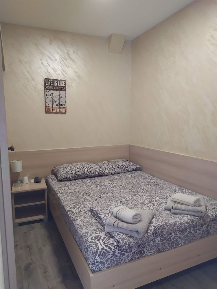 Green Set Basic Room 2