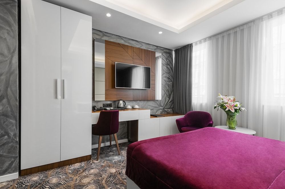 Sky hotel Superior Double Room with Free Parking 22