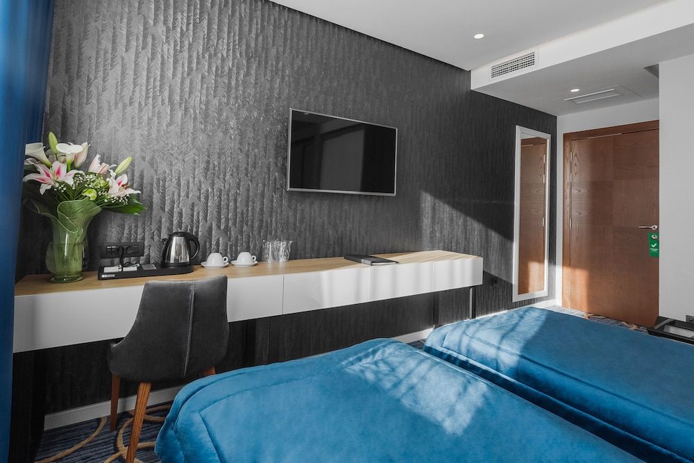 Sky hotel Standard Twin Room with Free Parking 20