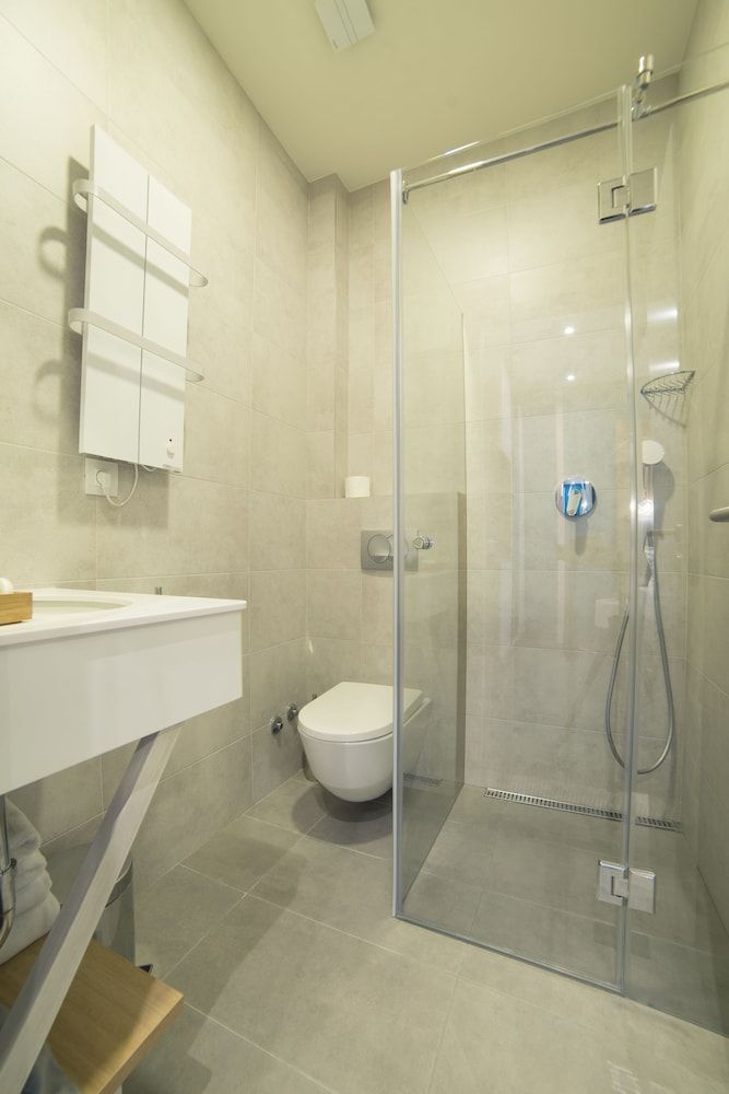 City Nest Modern & Cozy Suites Standard Double or Twin Room, Balcony 5