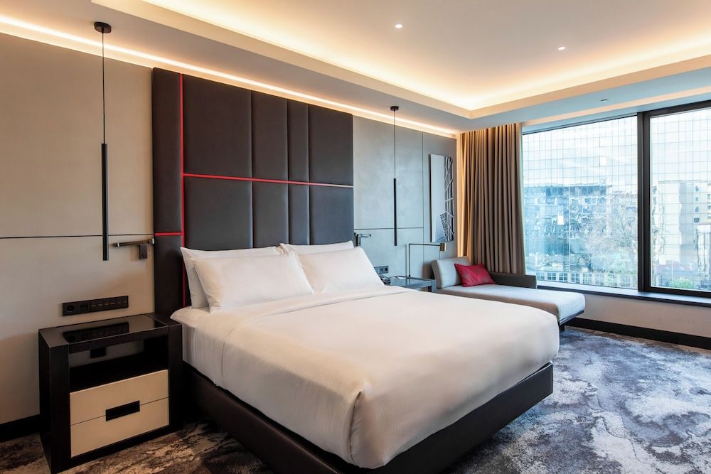 Hilton Belgrade Executive Room, 1 King Bed