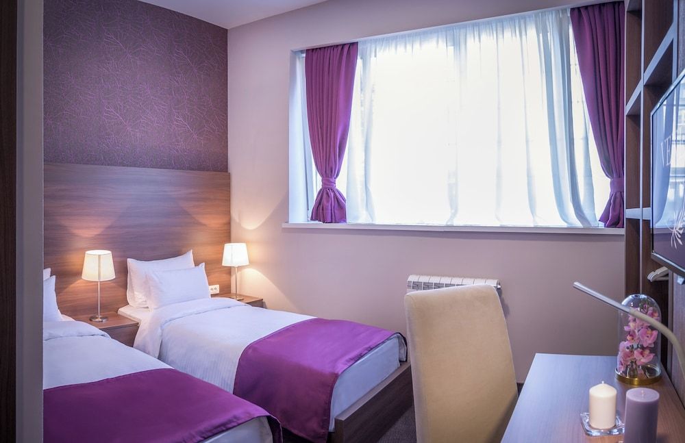 Veneti Suites Double or Twin Room 6