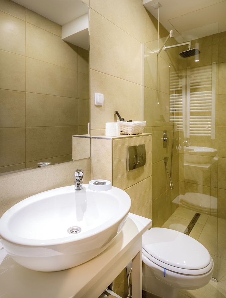 Veneti Suites One Bedroom Suite 7