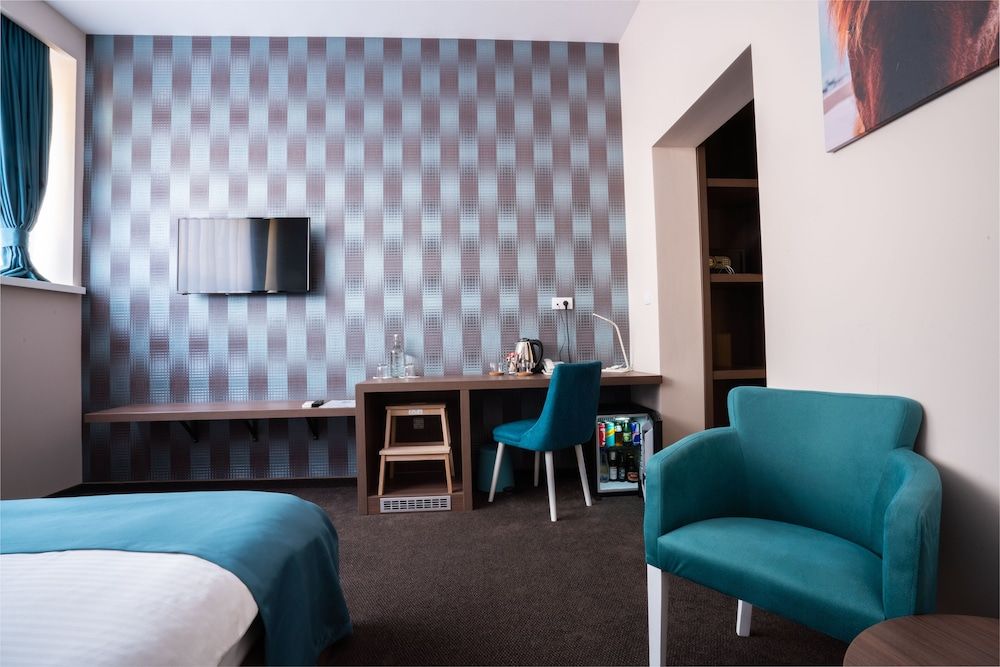 Veneti Suites Double or Twin Room 14