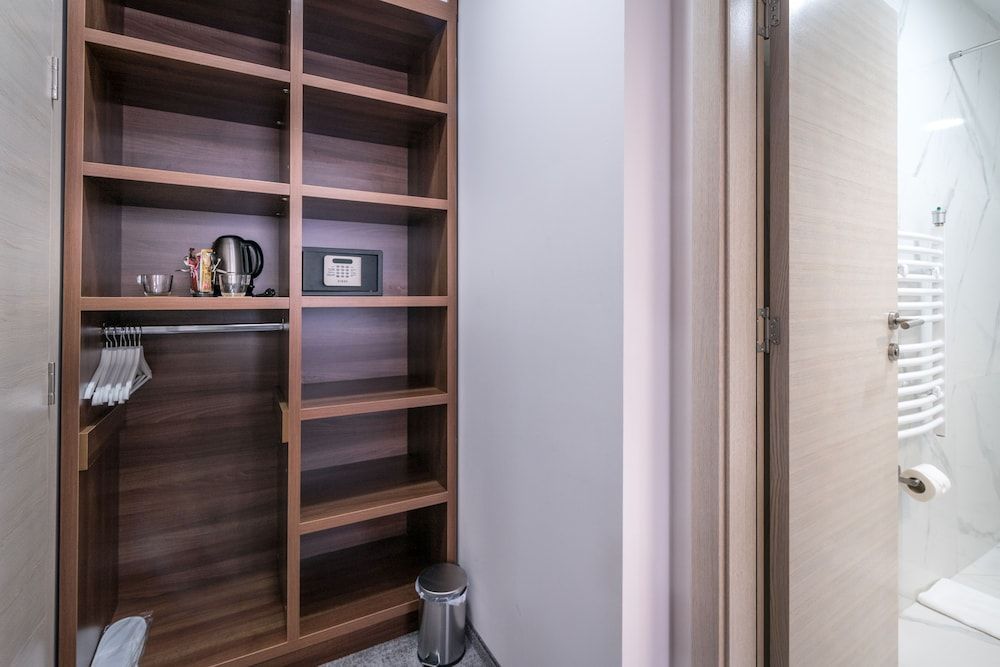 Veneti Suites One Bedroom Suite 13