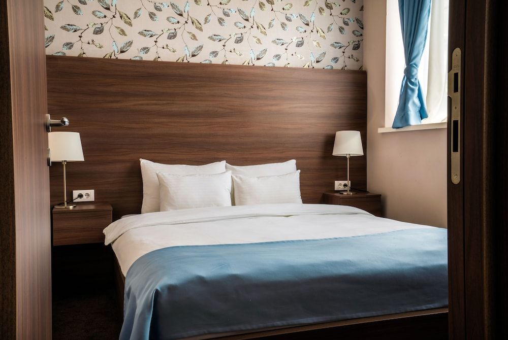 Veneti Suites One Bedroom Suite 2