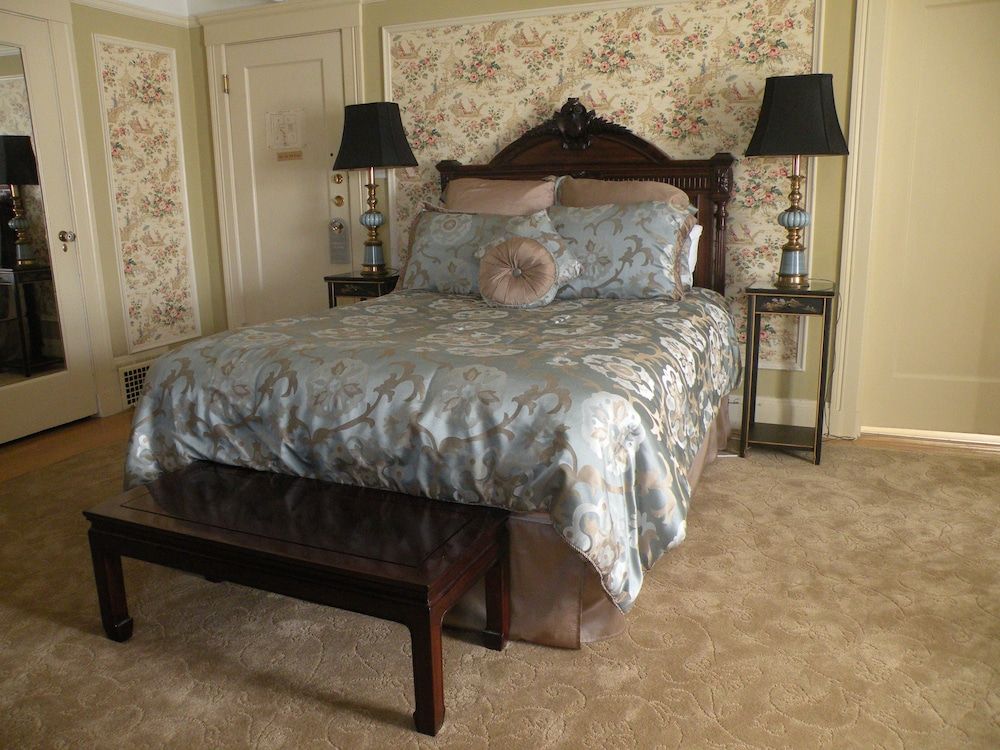 Jackson Court Standard Room, 1 Queen Bed 5
