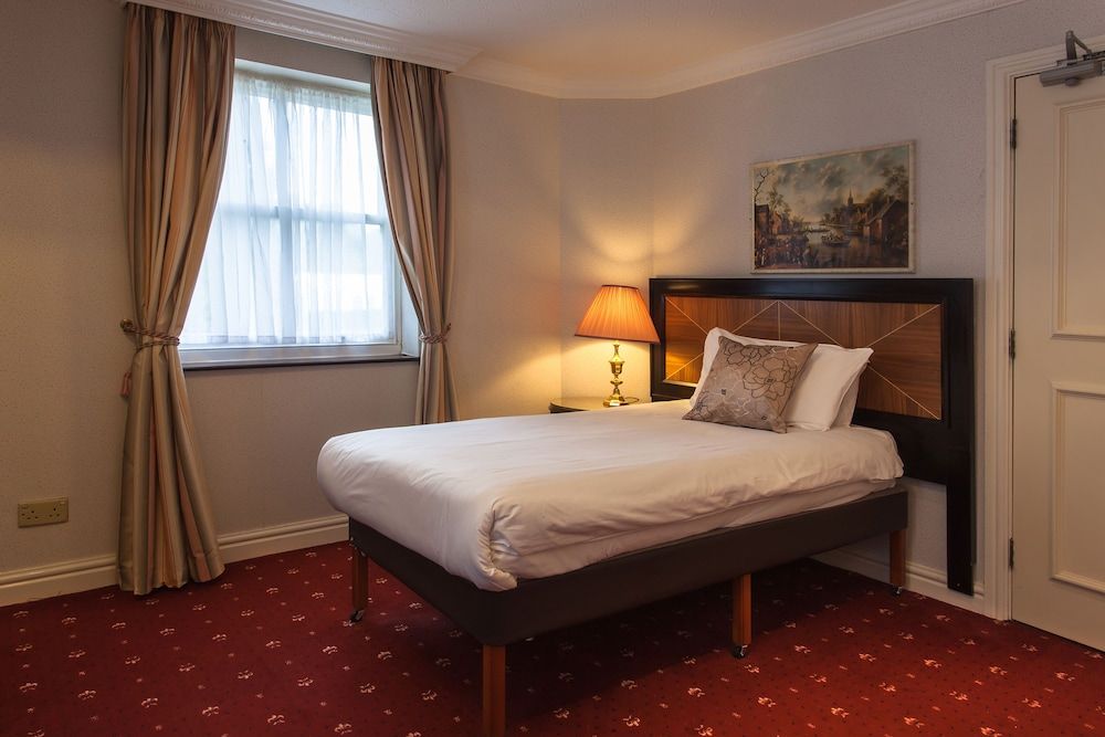 Bosworth Hall Hotel & Spa Standard Single Room 2