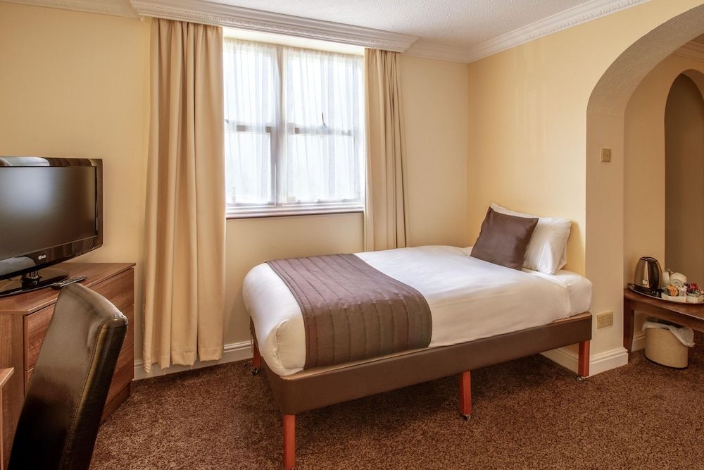Bosworth Hall Hotel & Spa Standard Single Room 3