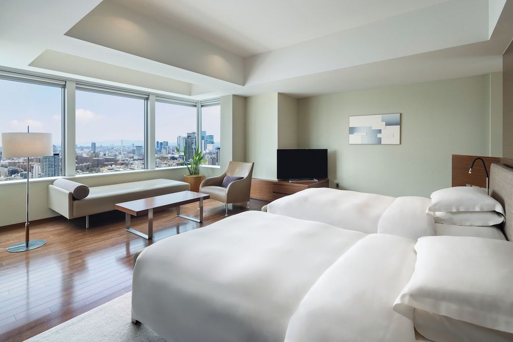 Diplomatic Suite with 2 Twin Beds