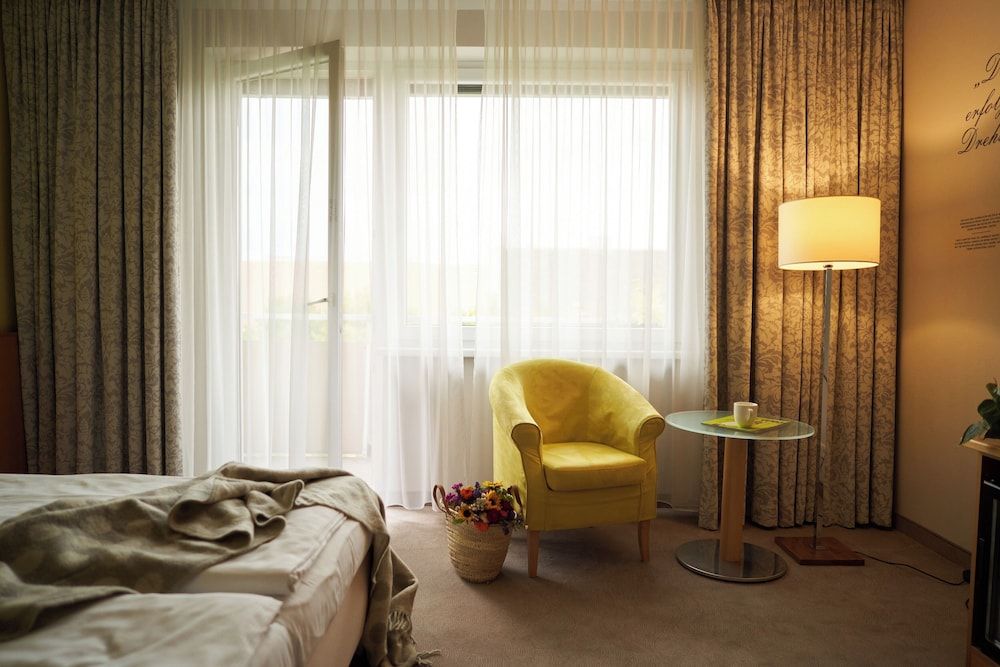 Henriette Stadthotel Vienna Comfort Doppelzimmer mit Balkon 2