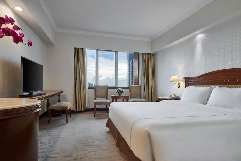 Hotel Canton Standard King Room