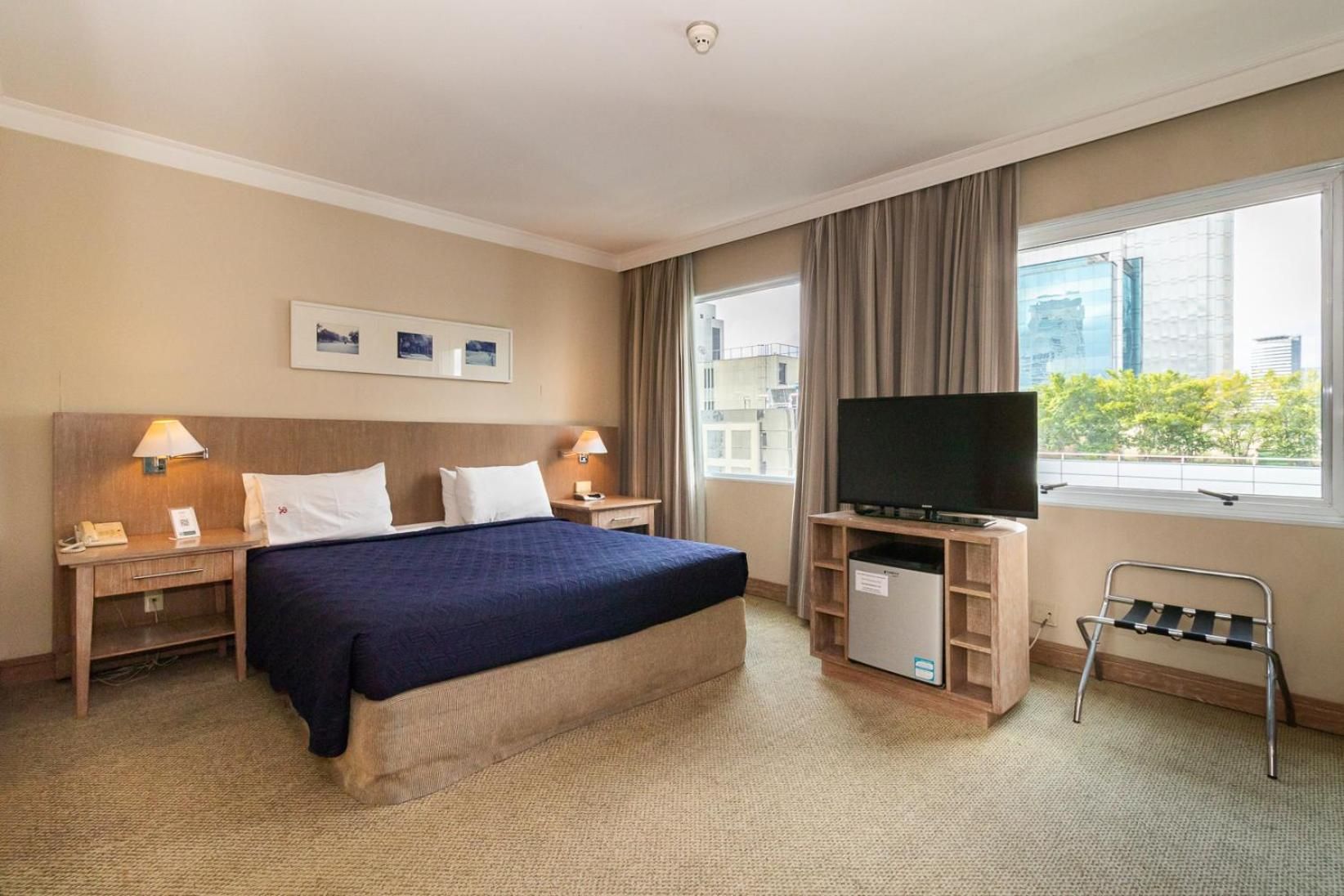 Deluxe Suite with Spa Bath