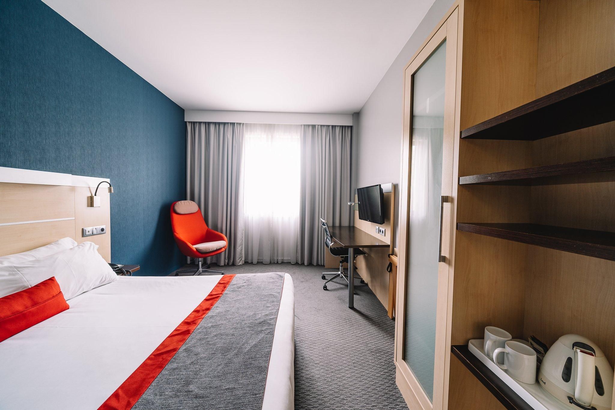 1 Double Bed Standard