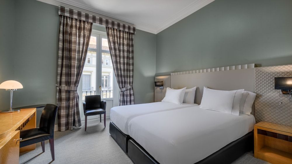 Standard Double or Twin Room, City View