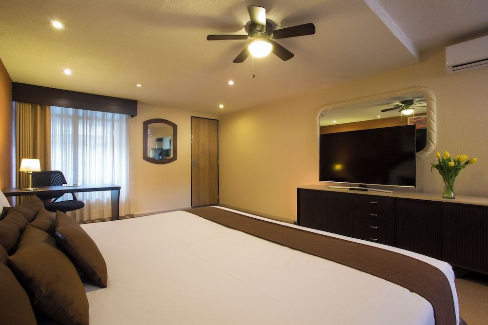 Gamma Cuernavaca Puerta Paraiso Superior Room, 1 Double Bed 6