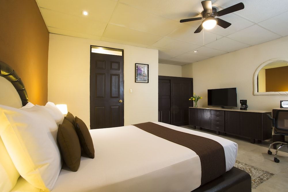 Gamma Cuernavaca Puerta Paraiso Superior Room, 1 Double Bed 3