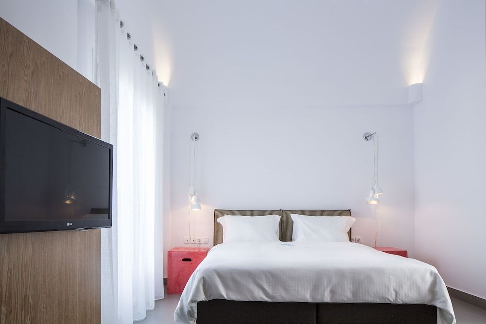 Loizos Stylish Residences Executive Room