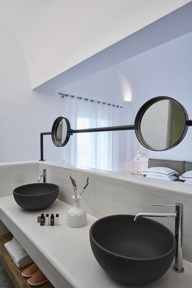 Loizos Stylish Residences Executive Room 7