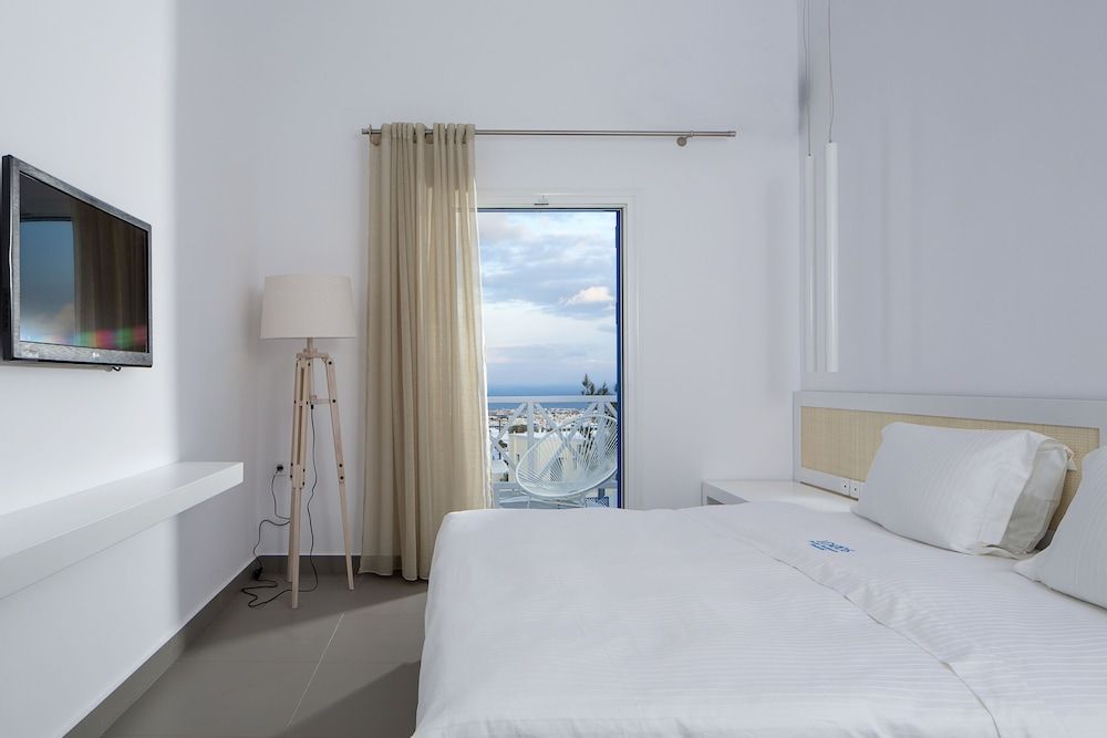 Loizos Stylish Residences Executive Room 5