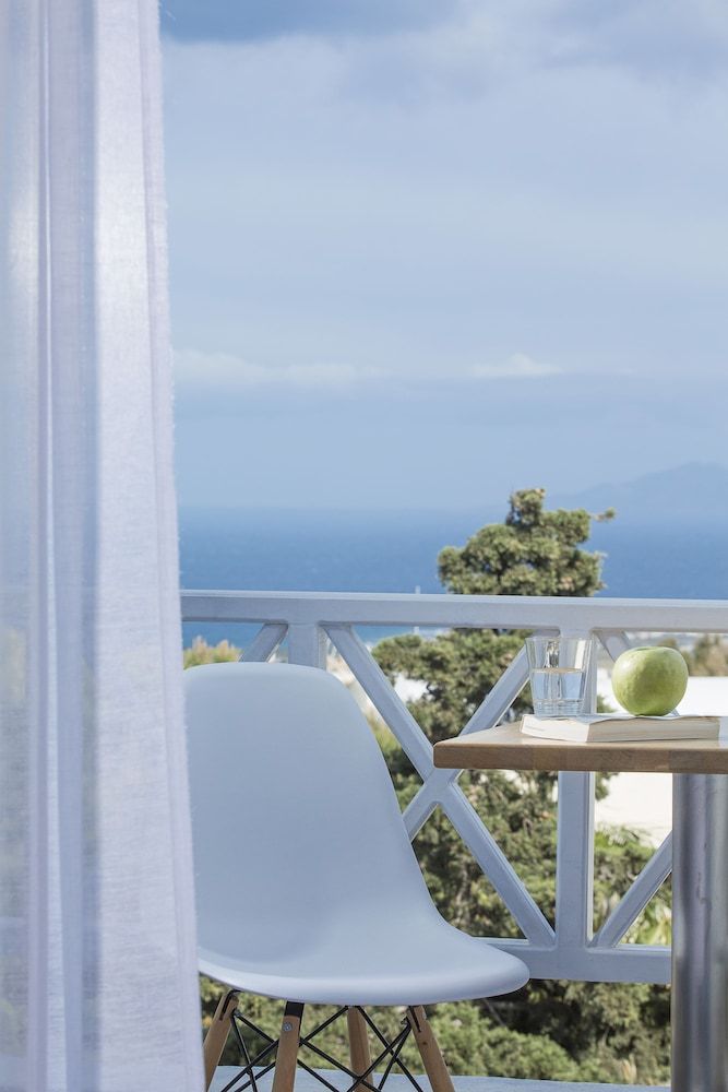 Loizos Stylish Residences Executive Room 6