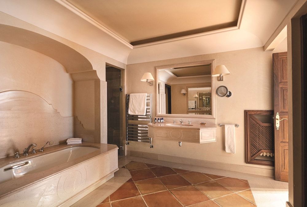Suite (Sheridan)