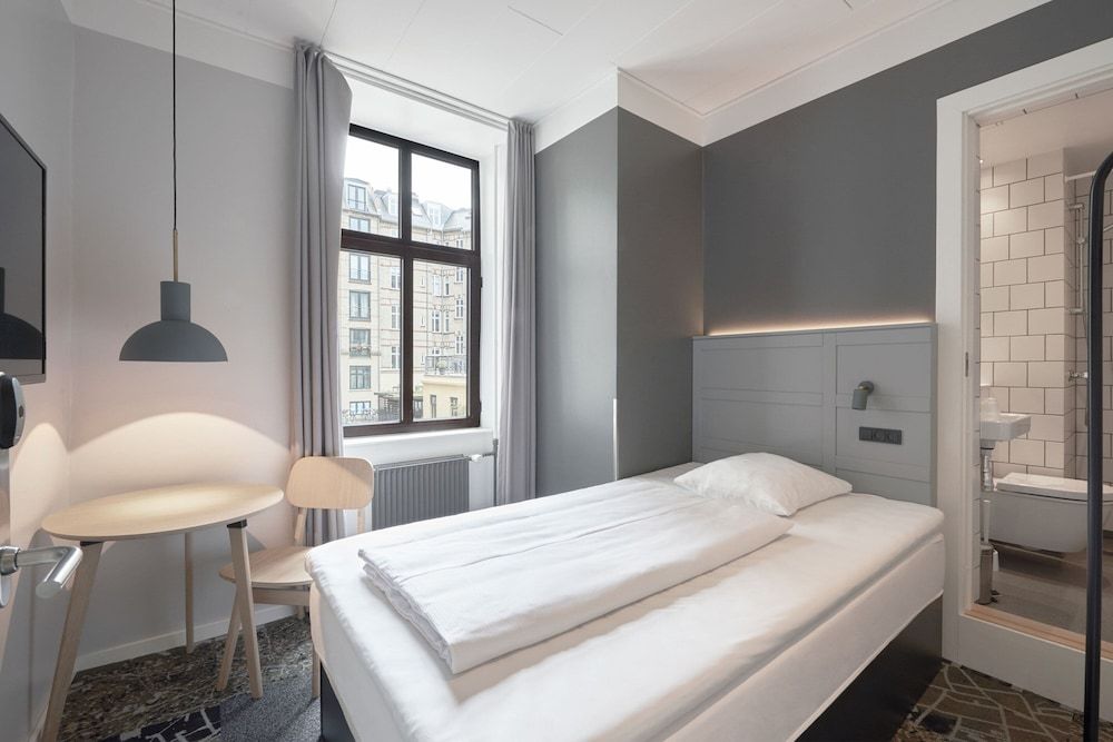 undefined Four Points Flex by Sheraton Copenhagen City 7